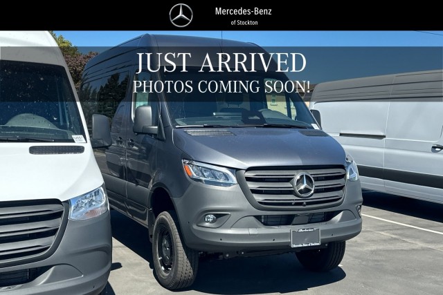 New 2025 Mercedes-Benz M2CV4A AWD 4MATIC®