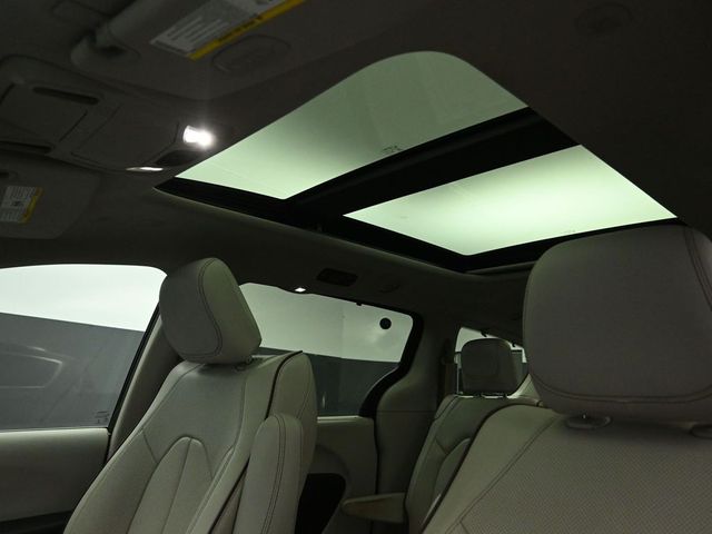 2020 CHRYSLER PACIFICA - Image 19