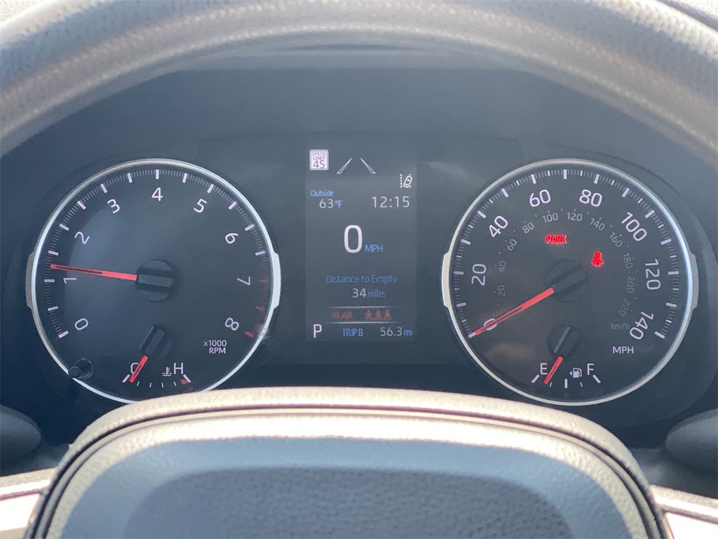 2022 Toyota RAV4 LE photo 10