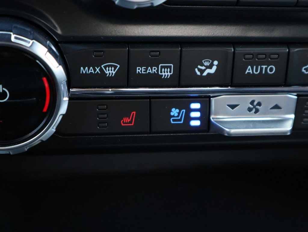 2023 Ford F-150 Lariat photo 25