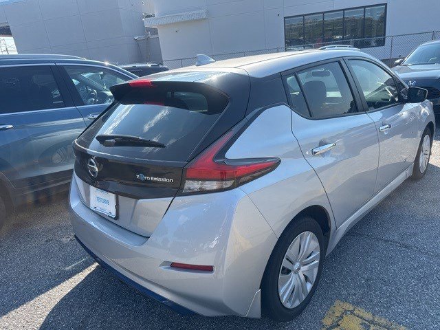 2018 Nissan Leaf S photo 10