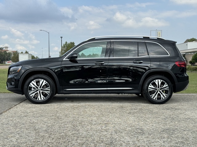 2024 Mercedes Benz GLB 250 photo 3