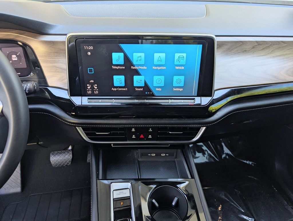 2024 Volkswagen Atlas SE Technology photo 10