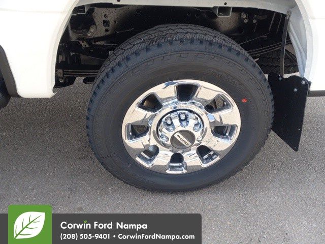 2025 Ford F-350 Lariat photo 28