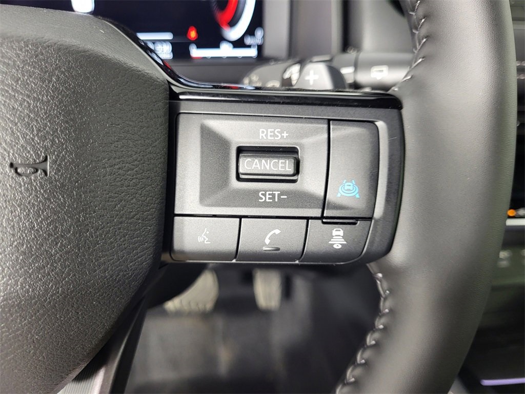 2025 Nissan Rogue Platinum photo 24