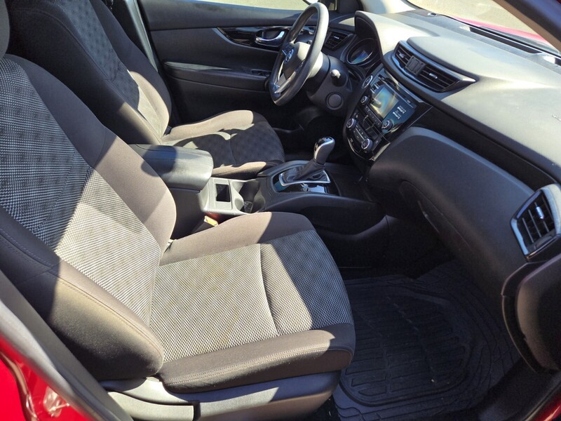 2018 Nissan Rogue Sport SV photo 4
