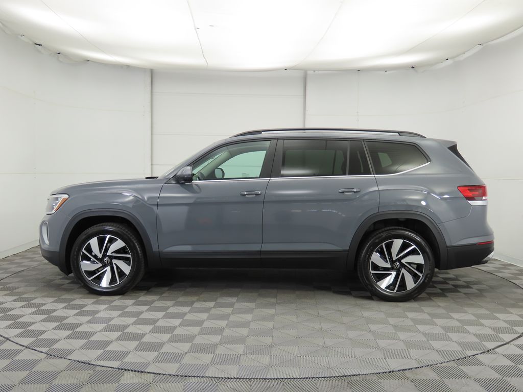 2026 Volkswagen Atlas SE Technology photo 8