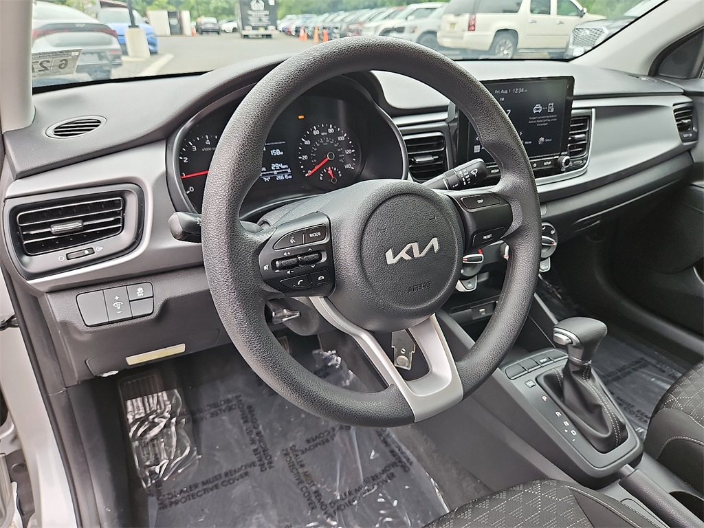 2022 Kia Rio LX photo 23