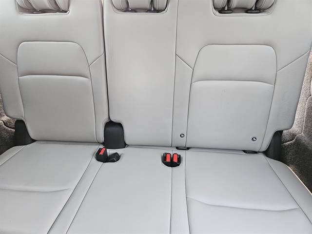 2023 Nissan Pathfinder SL photo 16