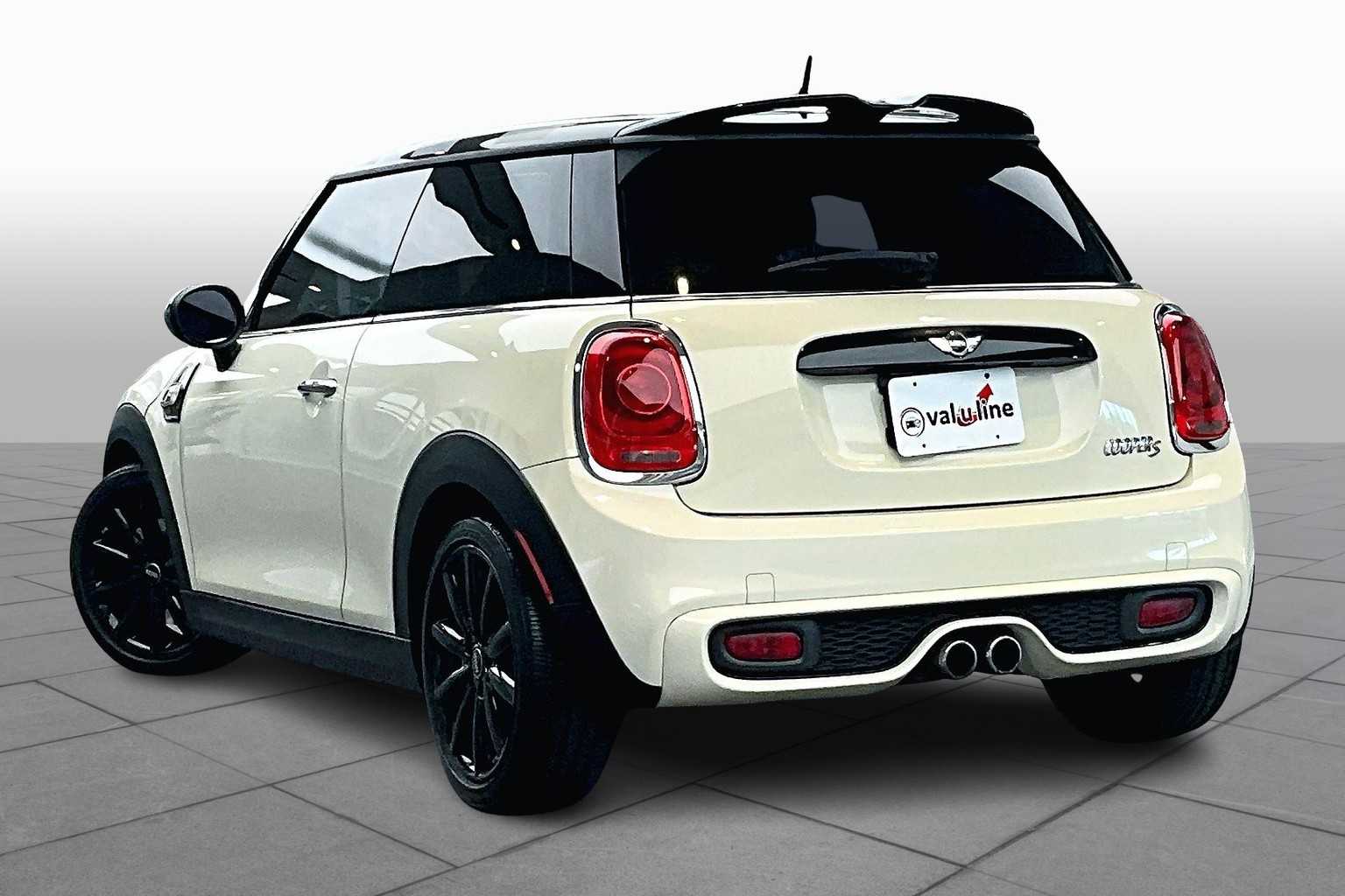 2015 Mini Cooper Hardtop S photo 10