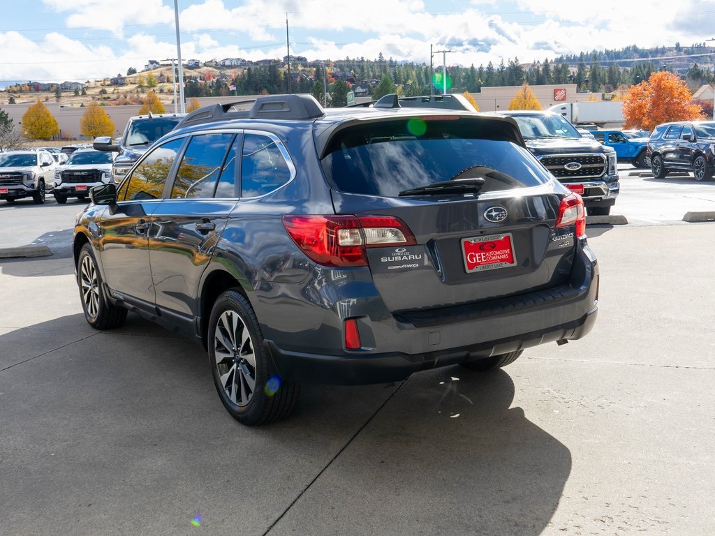 2016 Subaru Outback 3.6R Limited photo 4