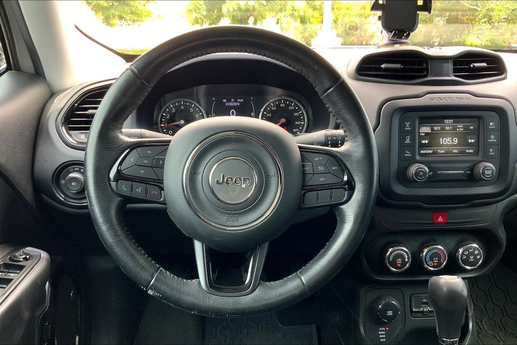 2017 Jeep Renegade Latitude North Edition photo 5