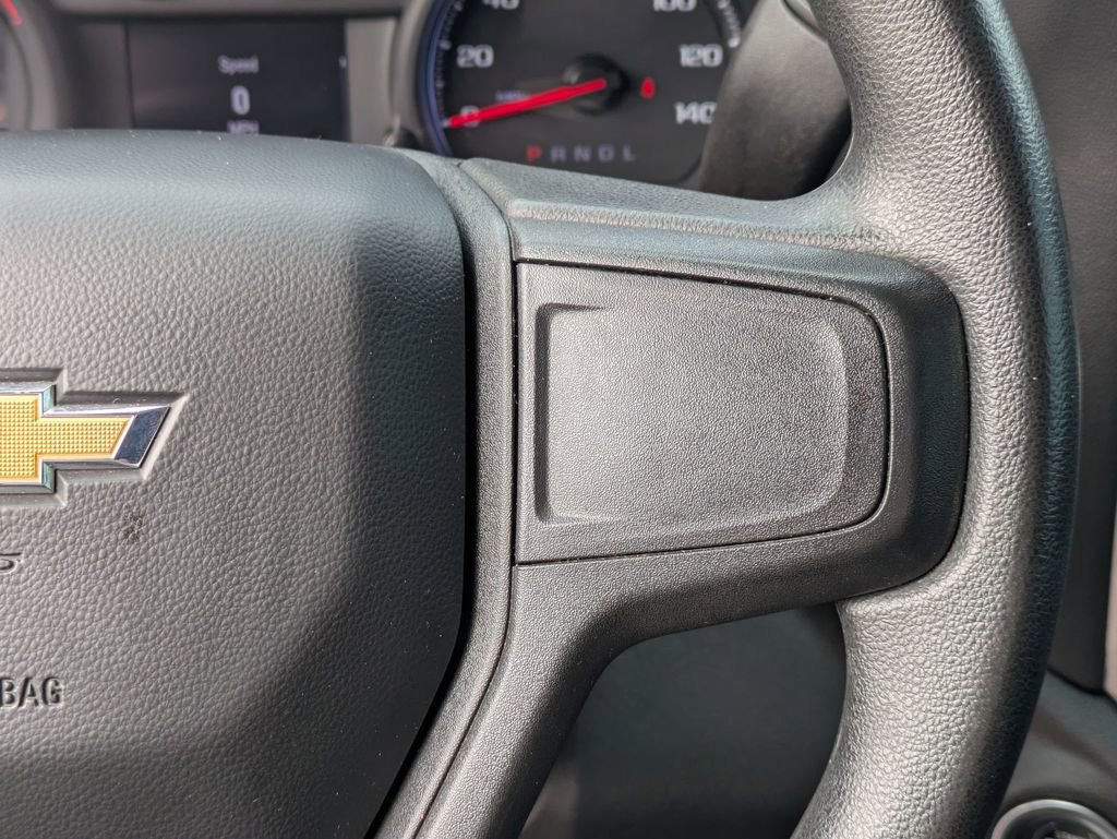 2024 Chevrolet Silverado 2500HD Custom photo 17