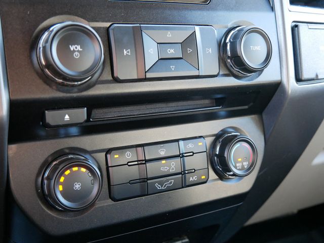 2016 Ford F-150 XLT photo 10