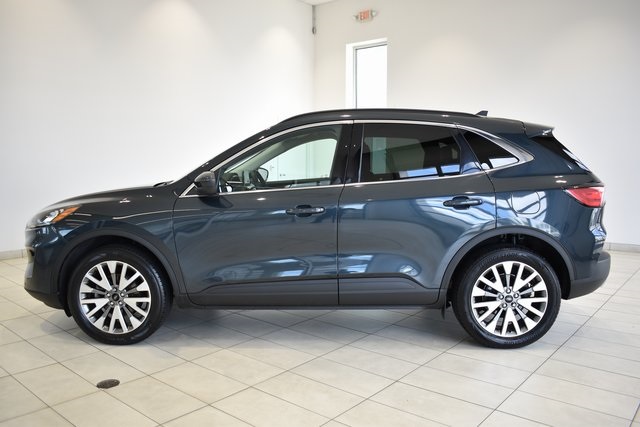 2022 Ford Escape Titanium photo 5