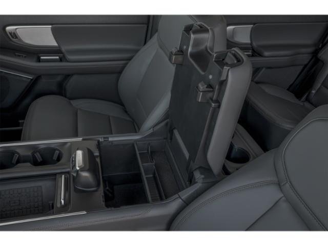 2025 Ford Expedition photo 11