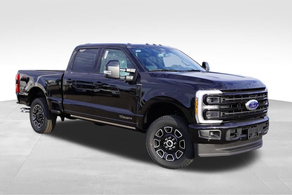 2026 Ford F-250 Super Duty Platinum's photo
