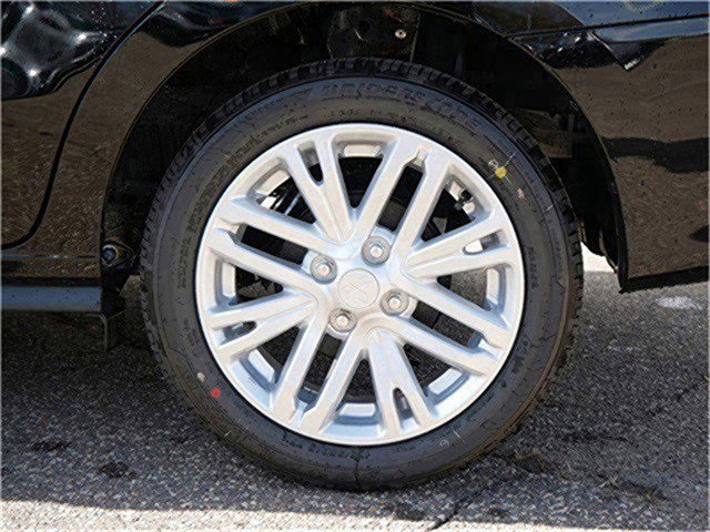 2024 Mitsubishi Mirage G4 LE photo 3