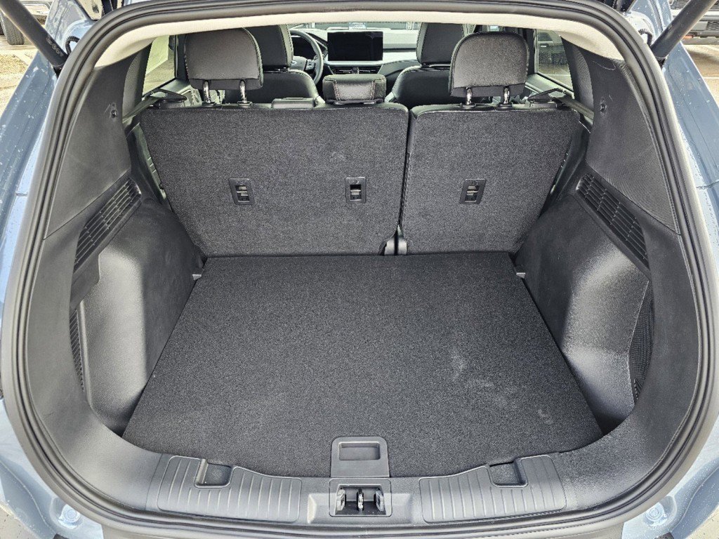 2025 Ford Escape Plug-In Hybrid photo 17