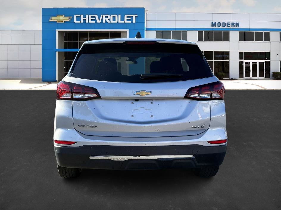 2022 Chevrolet Equinox LT photo 3
