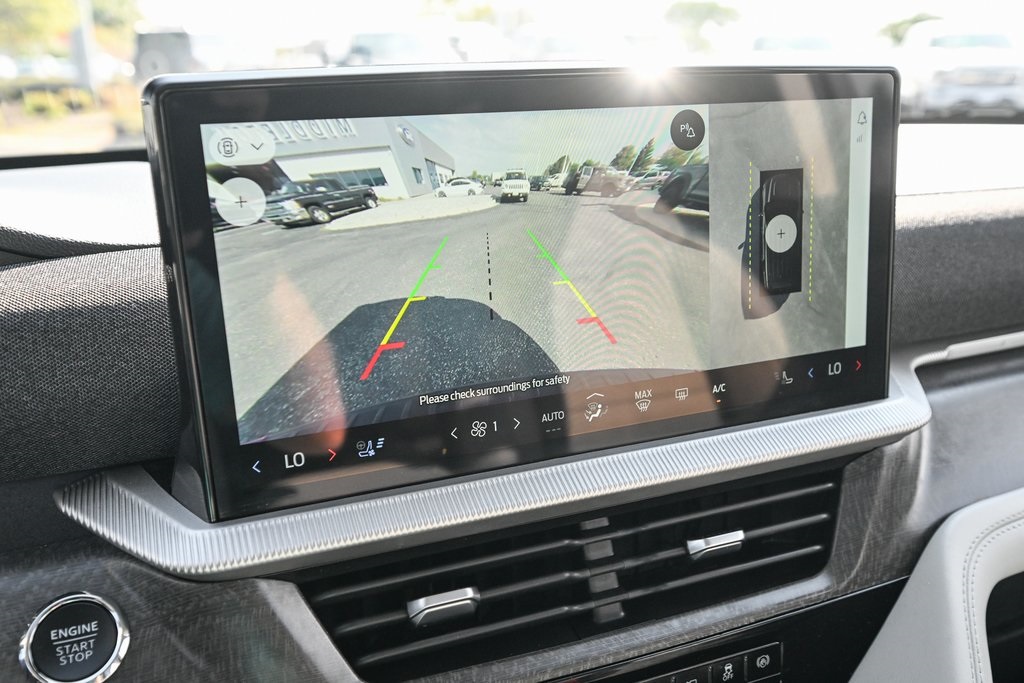 2025 Ford Explorer Platinum photo 36