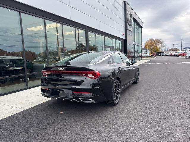 2022 Kia K5 GT-Line photo 3