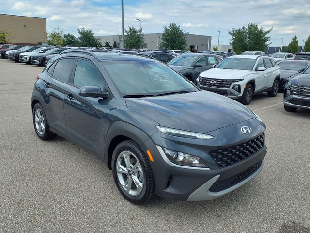 2022 Hyundai Kona SEL N Line photo 3