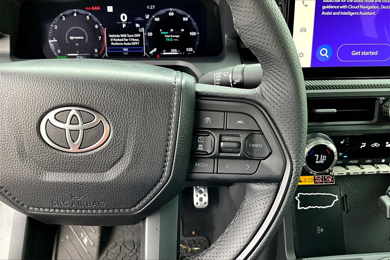 2025 Toyota Tacoma TRD Pro 4x4 photo 12