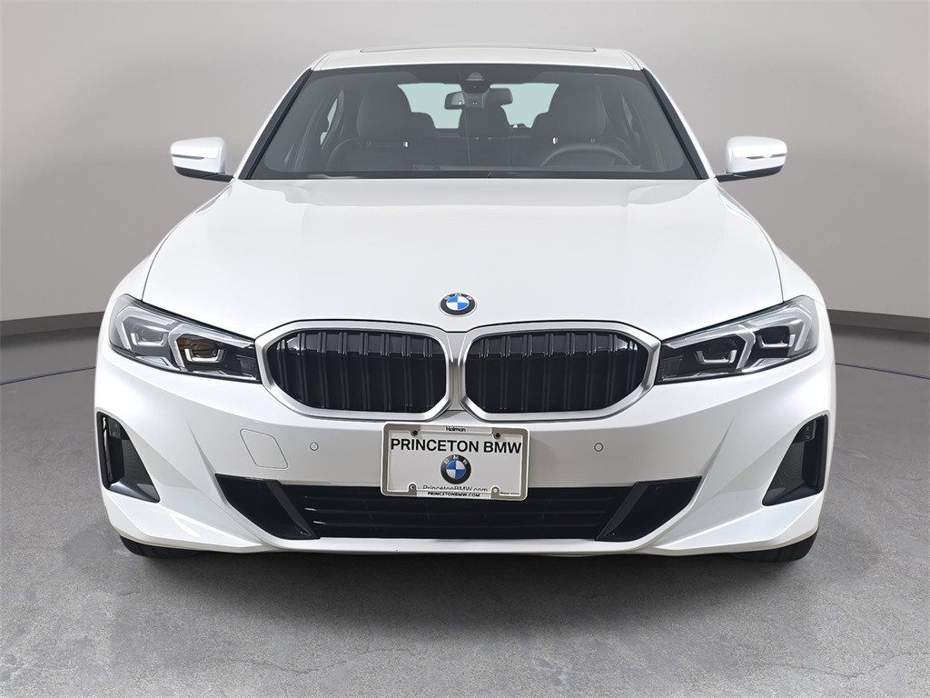2025 Bmw 330i xDrive photo 2