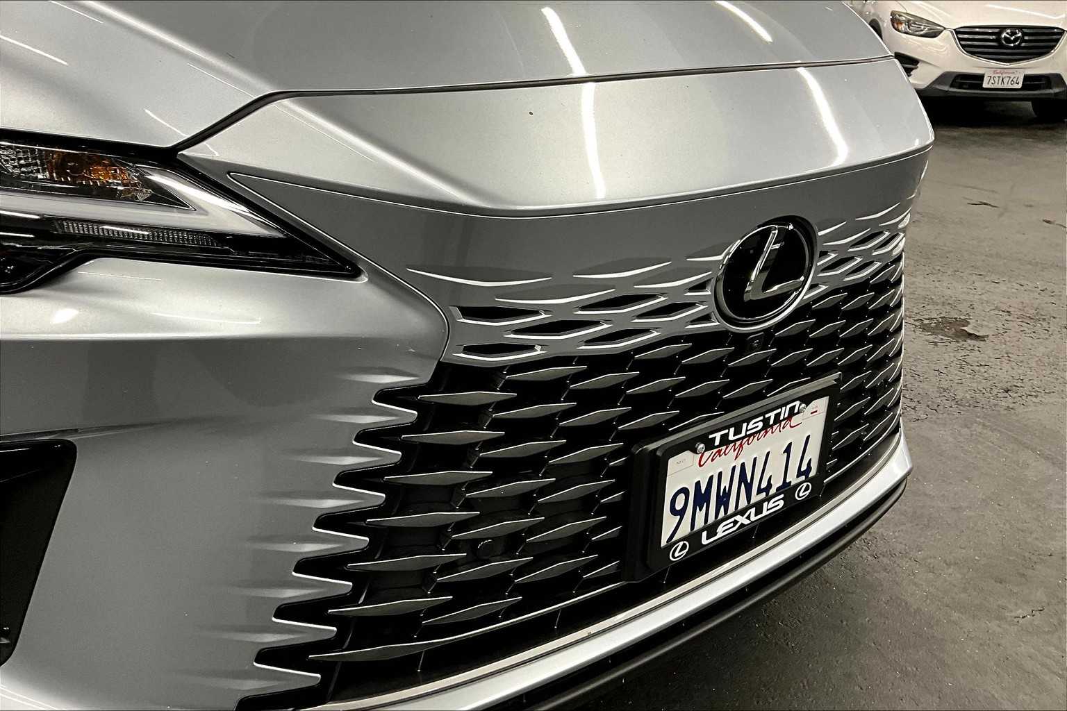 2024 Lexus RX Premium AWD photo 27