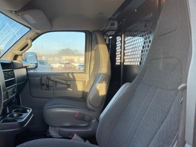 2023 Chevrolet Express Cargo Van photo 12
