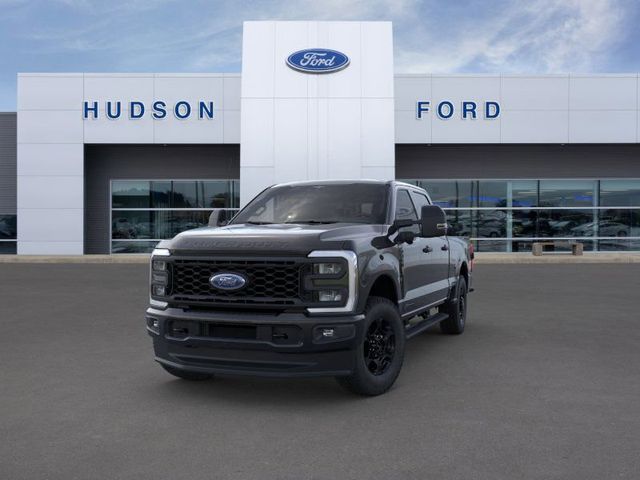 2025 Ford F-350 XL photo 2