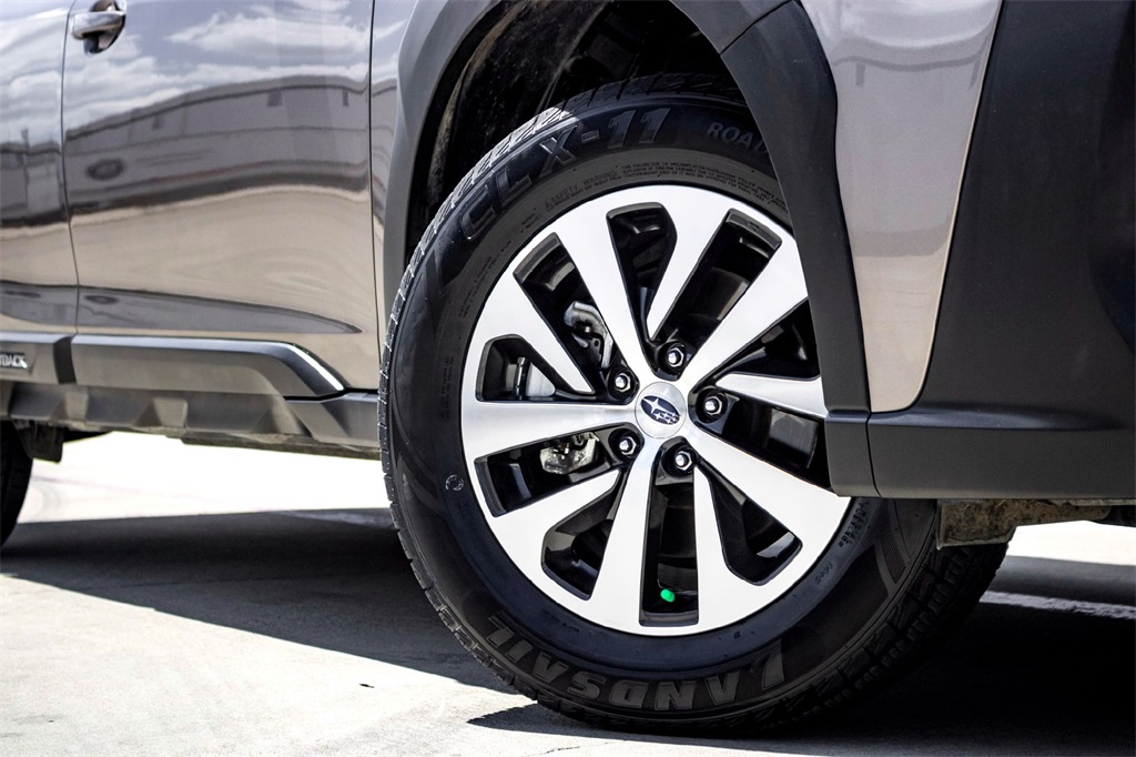 2024 Subaru Outback Premium photo 2
