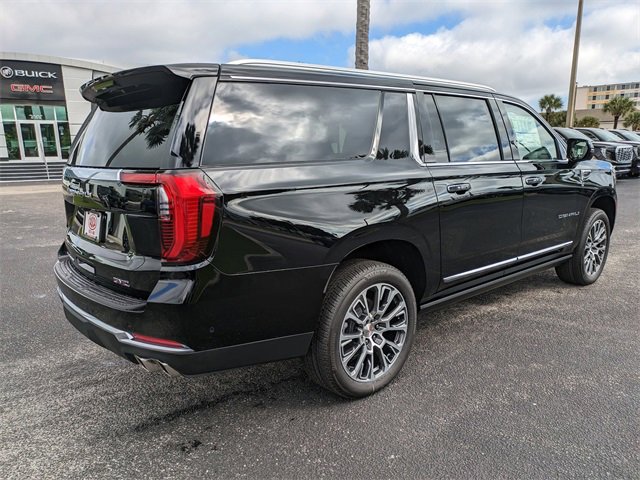 2026 Gmc Yukon XL Denali photo 3