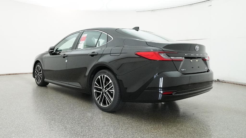 2025 Toyota Camry XLE photo 12