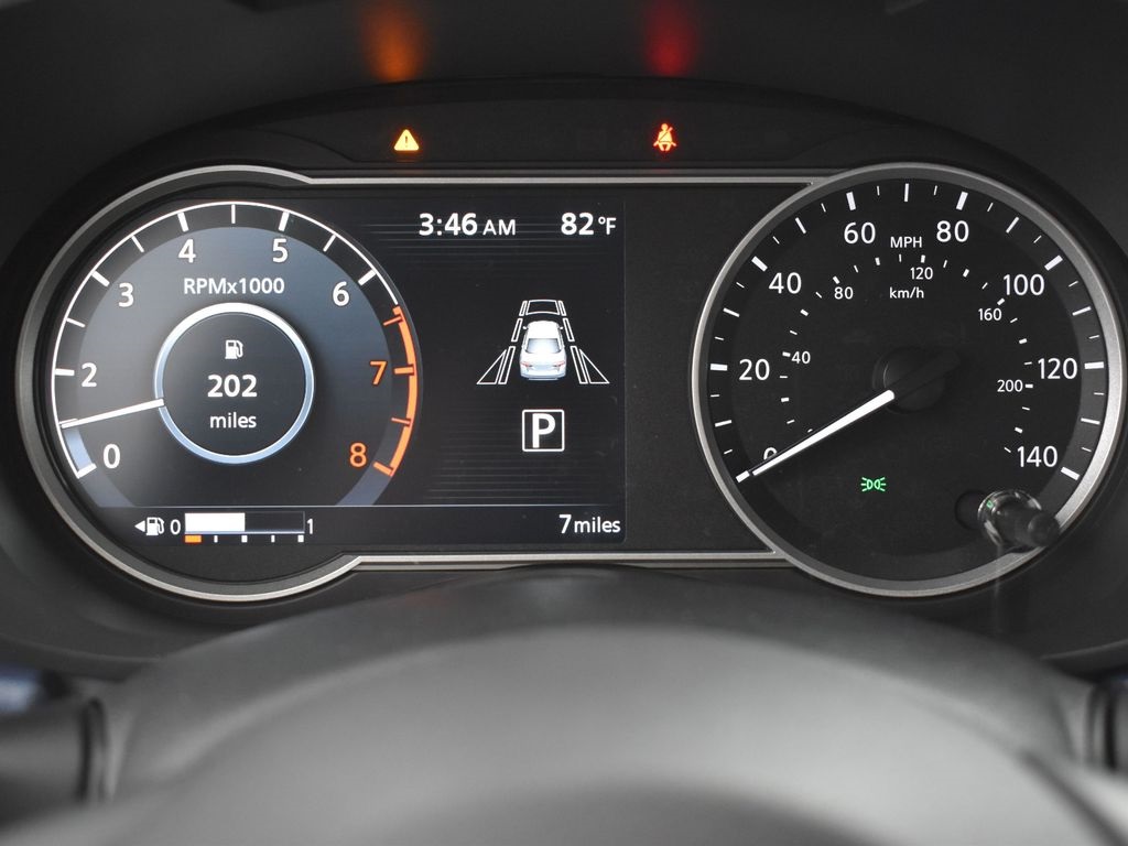 2025 Nissan Versa 1.6 SV photo 29