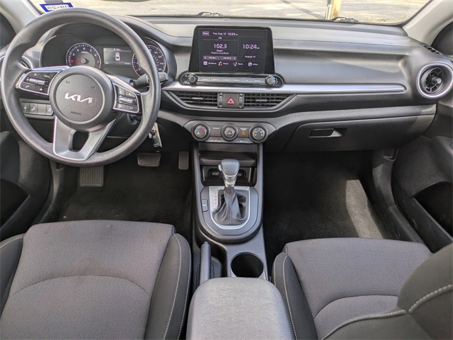 2023 Kia Forte LXS photo 13