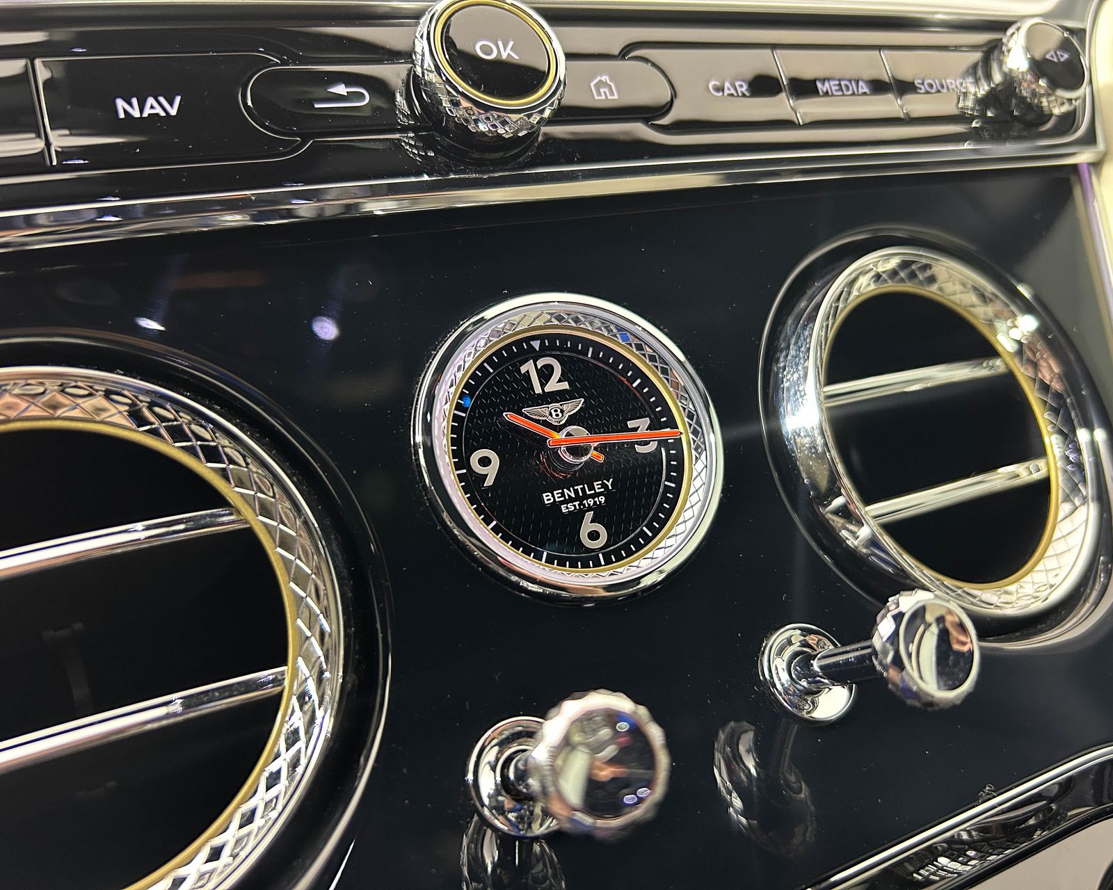 2020 Bentley Continental GT W12 photo 21