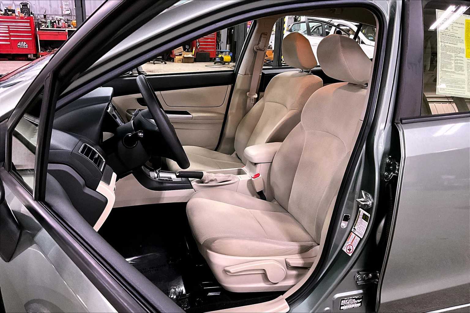 2015 Subaru Impreza 2.0i photo 7