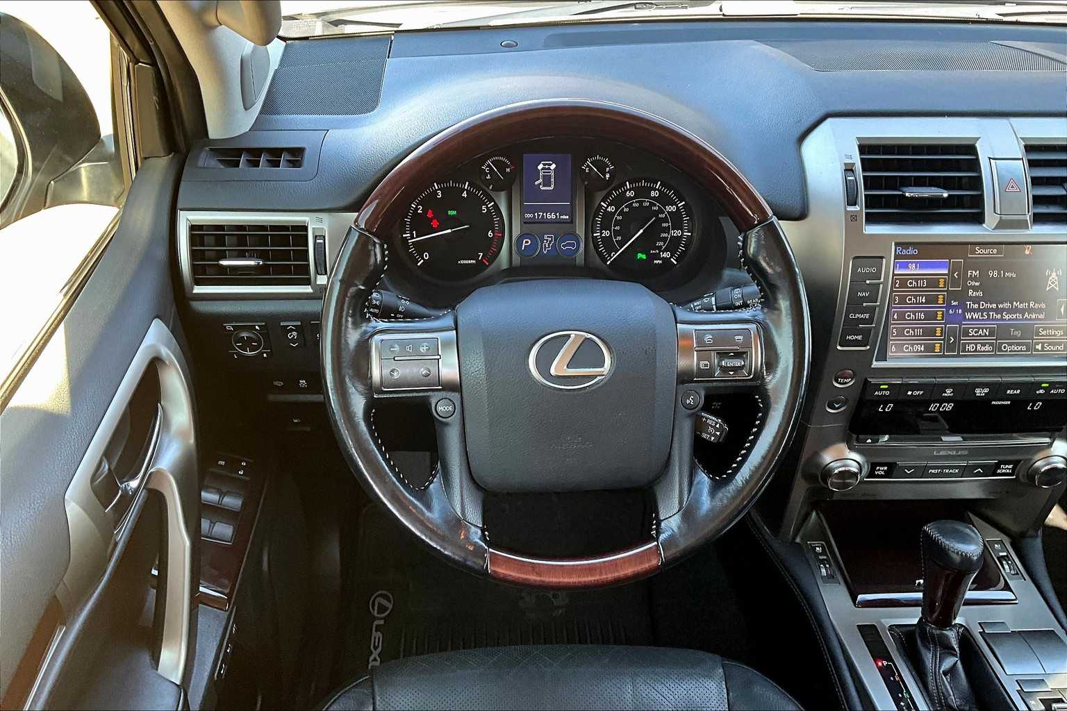 2017 Lexus GX 460 Premium photo 5