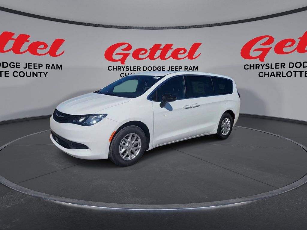 2026 Chrysler Voyager LX photo 4