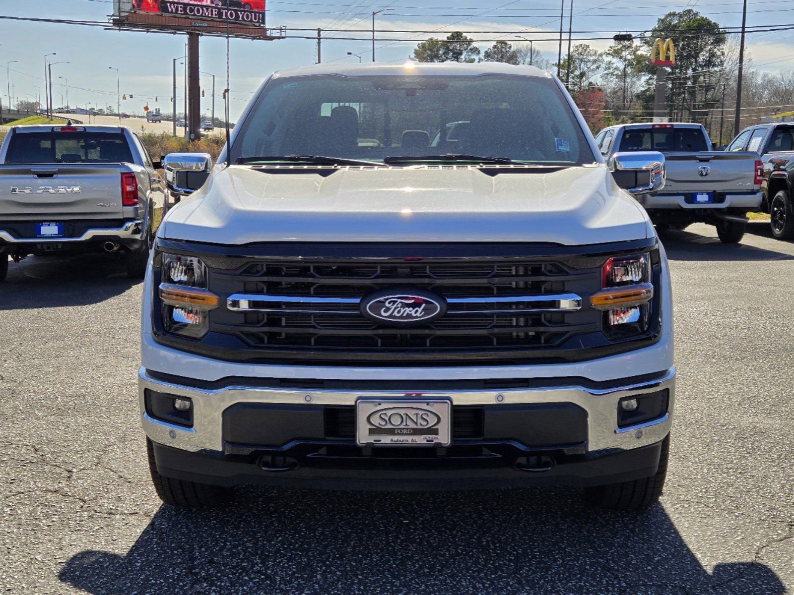 2025 Ford F-150 XLT photo 3