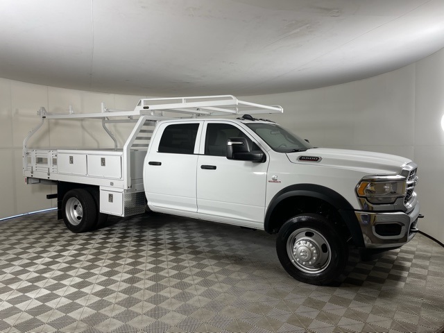 2024 Ram 5500 Tradesman photo 2