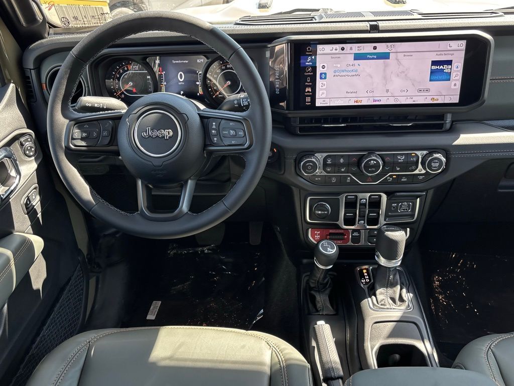 2025 Jeep Gladiator Mojave photo 21