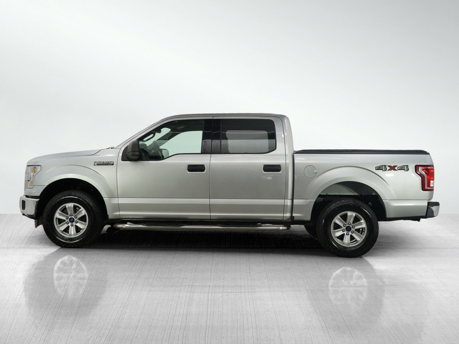 Used 2016 Ford F-150 XLT with VIN 1FTEW1EF8GFA86978 for sale in Minneapolis, Minnesota