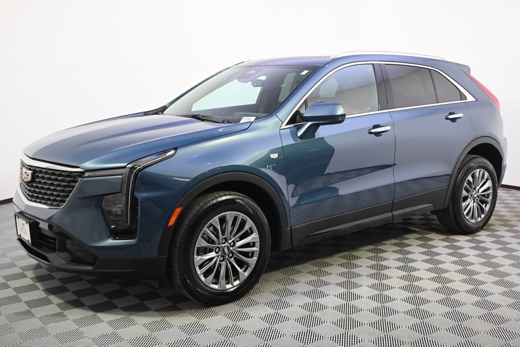 Certified 2024 Cadillac XT4 Premium Luxury with VIN 1GYFZDR42RF187260 for sale in Minneapolis, Minnesota