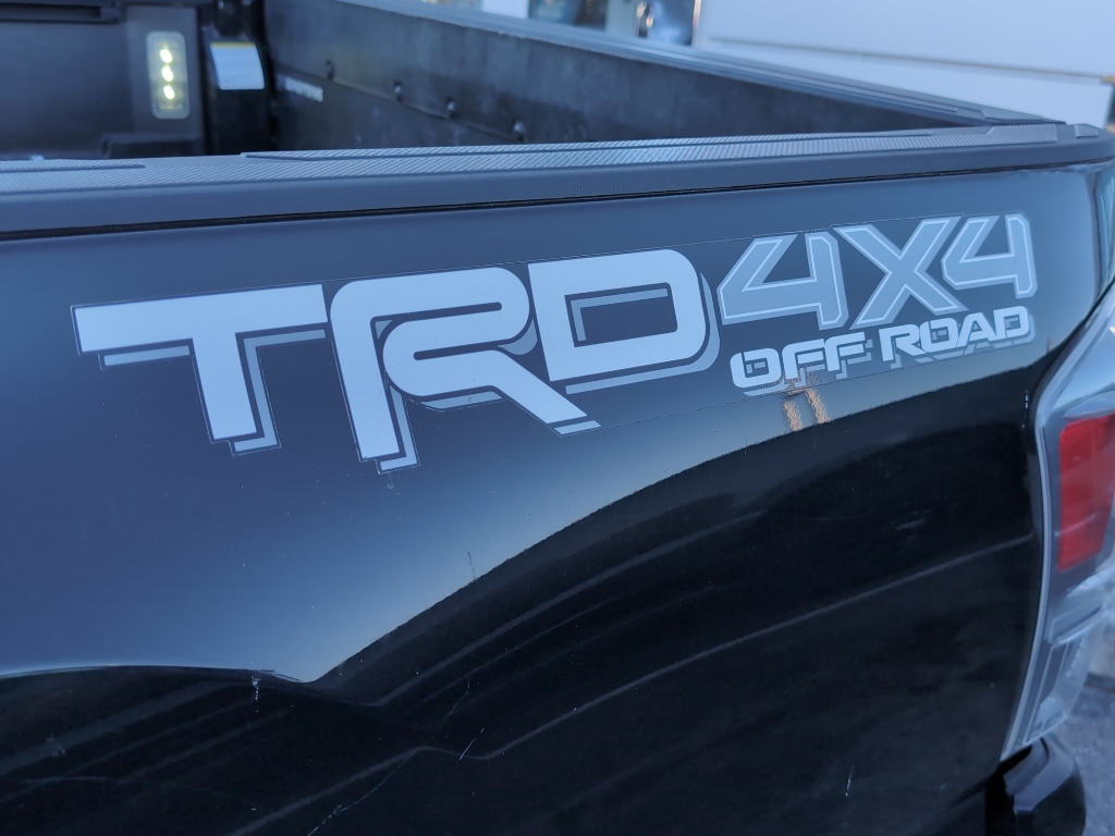 2021 Toyota Tacoma TRD photo 32
