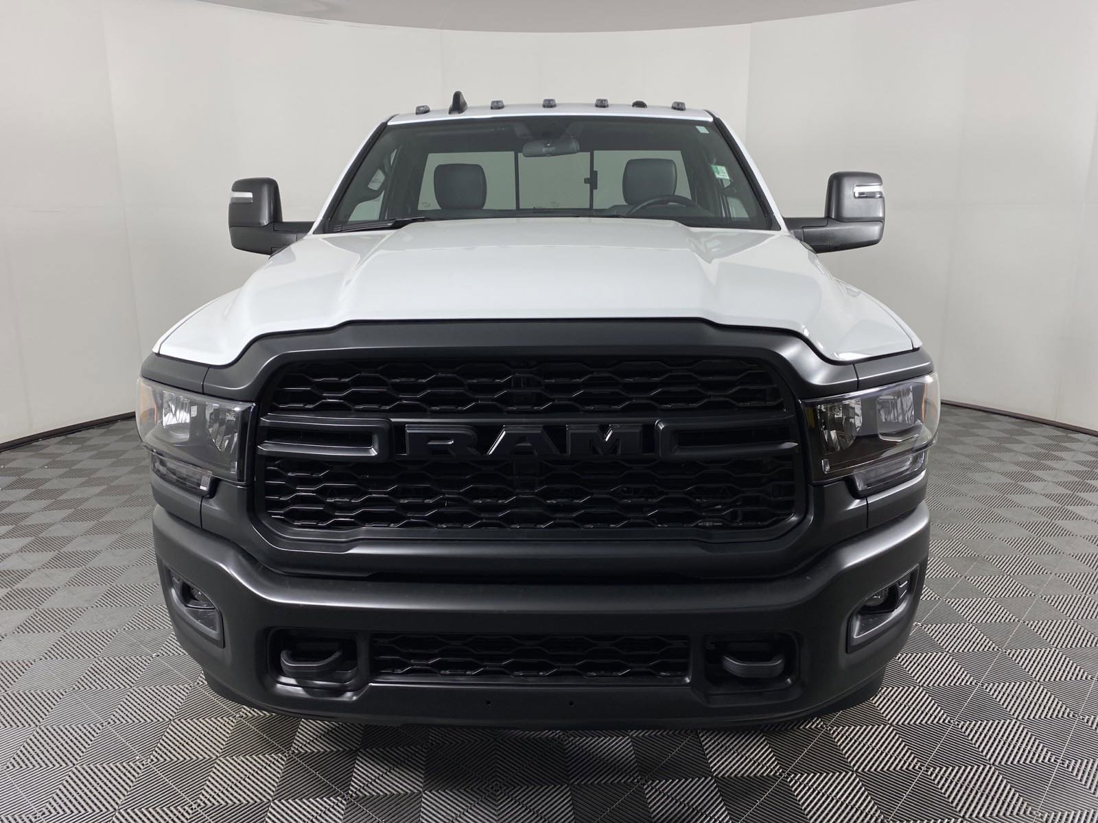 2024 Ram 3500 photo 8