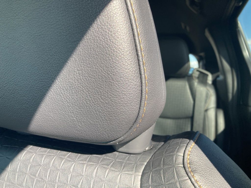 2025 Toyota Sienna Woodland Edition photo 13