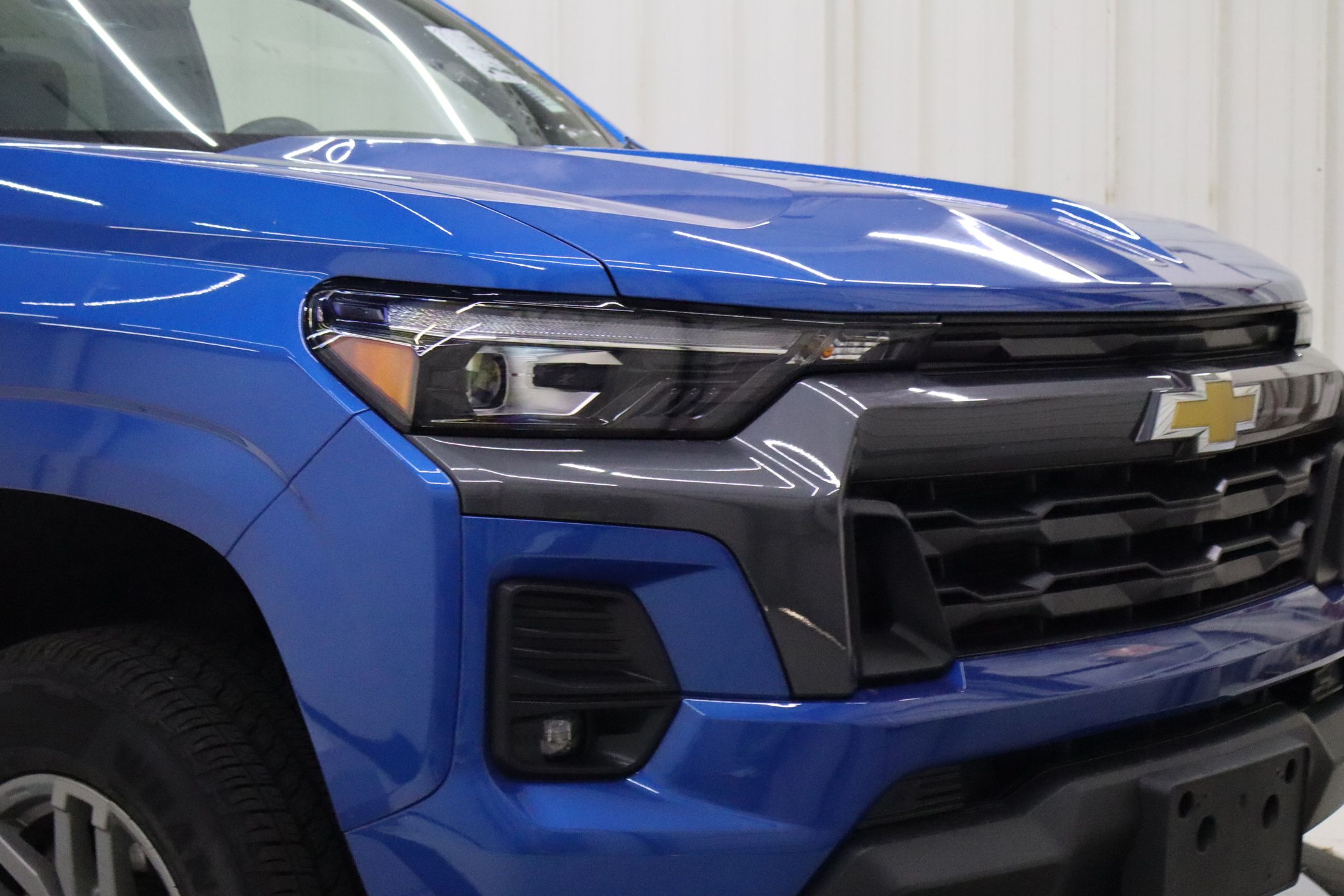 2024 Chevrolet Colorado LT photo 9